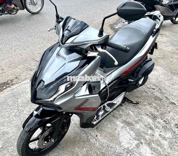 ab 125cc 2021 chính chủ đang đứng uỷ quyền.