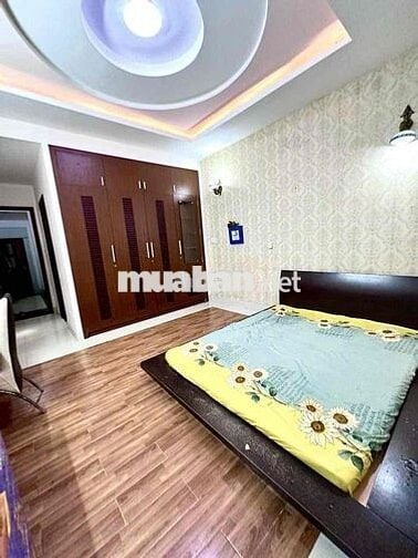 Căn Hộ 1PN 35m2 Ban Công , Tách Bếp , Nội Thất Đầy đủ