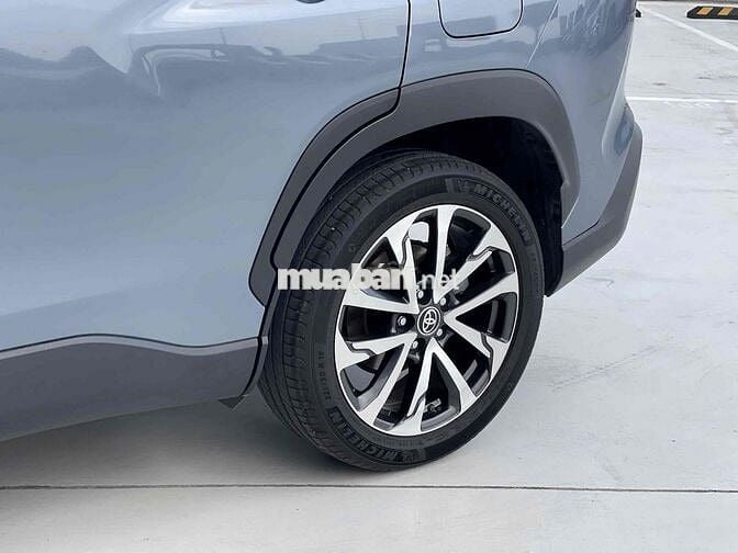 Toyota Corolla Cross 2021 1.8V - 5c tự động HÃNG