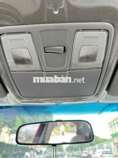 Hyundai Accent 2012 1.4 AT