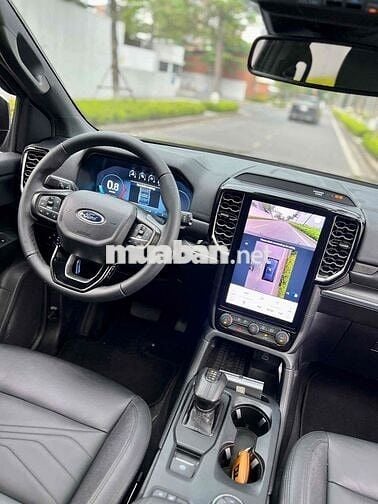 ✅ Everest 2022 Titanium 4x4 - Xe Chuẩn BH 12 Tháng