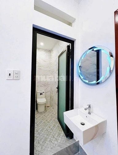 Bán nhà ngay chợ Tân Tạo Quận Bình tân 1tret 1 lau 2PN Giá 1ti850 Tl 