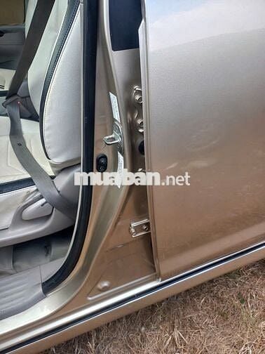 Toyota Innova 2015 2.0E - 145000 km