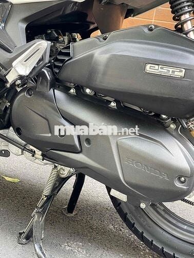 Air Blade 125 - 2021 - 2000 km -dòng bỏ mẫu