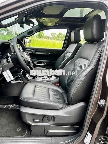 ✅ Everest 2022 Titanium 4x4 - Xe Chuẩn BH 12 Tháng