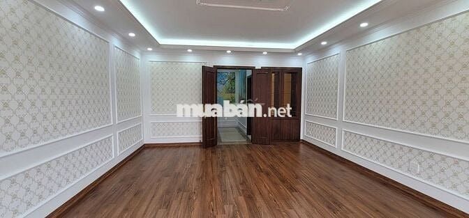 BÁN NHÀ  ĐÔNG QUAN – 6 TẦNG THANG MÁY – MẶT TIỀN HOA HẬU