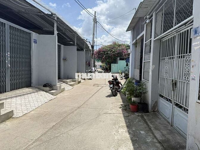 Bán Nhà Cho Thuê Dòng Tiền  . Tây Lân , BTĐ , Bình Tân .