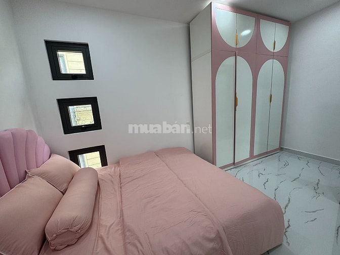 2lầu (4,7mx11m=51,7m2) mặt tiền thụt (sát, liền kề m.tiền) Ngô Đức Kế