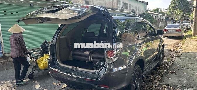 Toyota Fortuner 2016 2.7V 4x2 - 105000 km