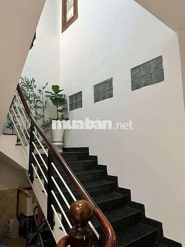 Chủ Cần Bán Gấp Nhà Măt Tiền Phường 2