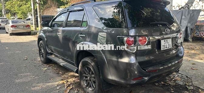 Toyota Fortuner 2016 2.7V 4x2 - 105000 km