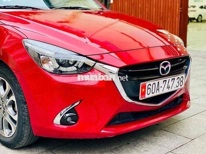Mazda 2 2019 Premium Sedan - 46000 km