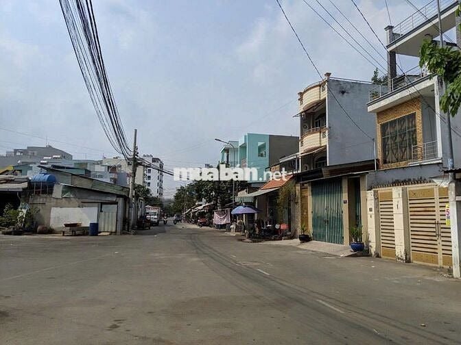 BÁN NHÀ - ĐƯỜNG SỐ 1, LÝ PHỤC MAN, QUẬN 7 – ĐỐI DIỆN TRƯỜNG HỌC