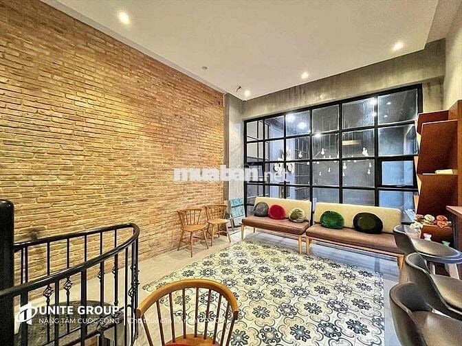 Mặt Bằng Quán Cafe Sẵn Decor Full Nội Thất - Mặt Tiền Lý Phục Man