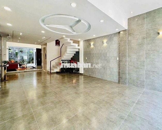 Cho thuê nhà MT 17B Ni Sư Huỳnh Liên, Phường 10, Quận Tân Bình