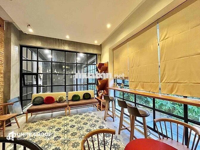 Mặt Bằng Quán Cafe Sẵn Decor Full Nội Thất - Mặt Tiền Lý Phục Man