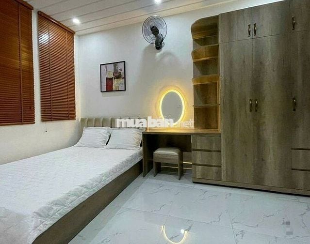 Cho thuê nhà MT 17B Ni Sư Huỳnh Liên, Phường 10, Quận Tân Bình