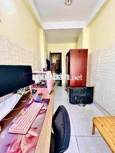 💥Ngay Nguyễn Ngọc Lộc - Cạnh  đường 3 Tháng 2 - Nhà 1 trệt 2 lầu Sân T