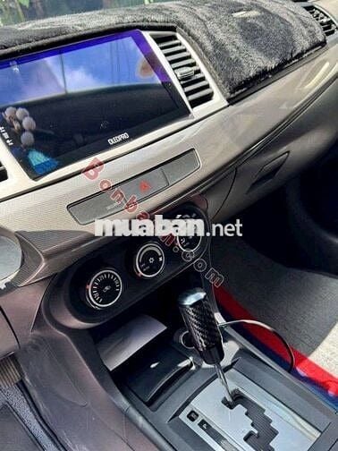 Mitsubishi Lancer Fortis  Sedan thể thao
