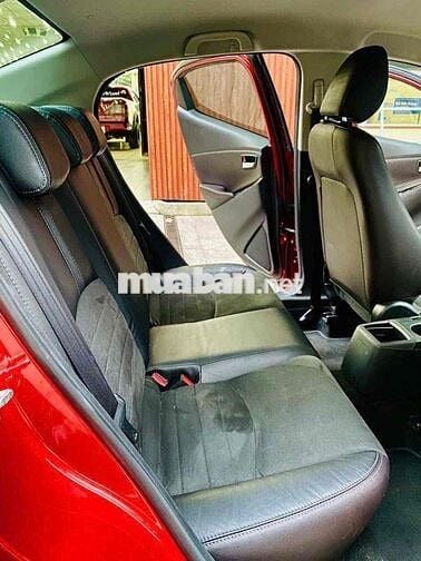 Mazda 2 2019 Premium Sedan - 46000 km