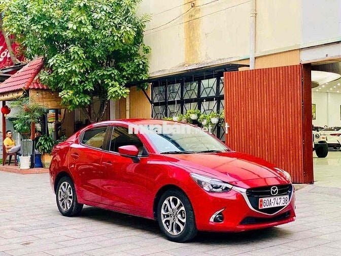 Mazda 2 2019 Premium Sedan - 46000 km