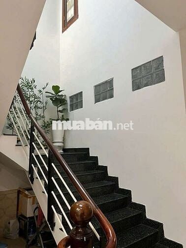 Chủ Cần Bán Gấp Nhà Măt Tiền Phường 2