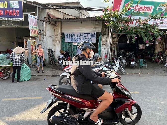 nhà mặt tiền ngay chợ nguyên căn 4,5 x 25