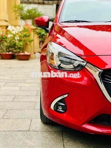 Mazda 2 2019 Premium Sedan - 46000 km