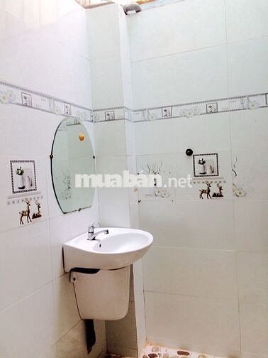 Cho thuê nhà nguyên căn gần trường ĐH CÔNG THƯƠNG! Q.Tân Phú