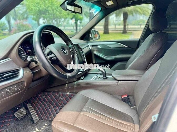 VinFast Lux SA2.0 2021 Plus 2.0 AT - 80000 km