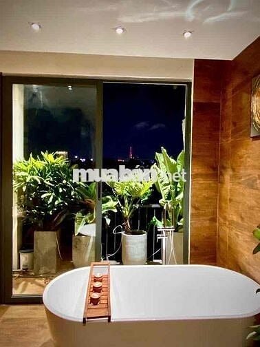 CHUNG CƯ CAO CẤP TRUNG TÂM QUẬN 10 — VẠN HẠNH MALL