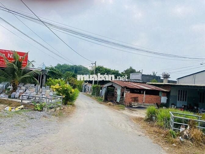 210m2 có thổ cư. Đường xe hơi. Dân cư đông. 499tr