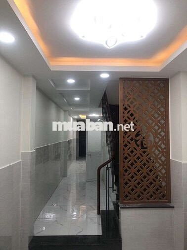Quận 7, đường số 9, dtsd 120m2,nhà 3 tầng,có thể thuê 15 triệu/tháng.