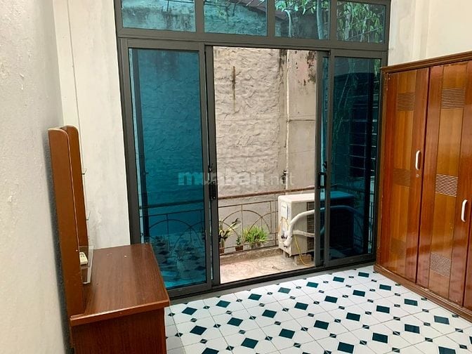 Cho thuê nhà riêng chính chủ, 3 tầng ngõ 211 Khương Trung, Hà Nội