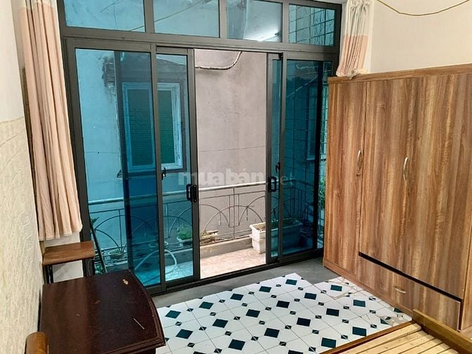 Cho thuê nhà riêng chính chủ, 3 tầng ngõ 211 Khương Trung, Hà Nội