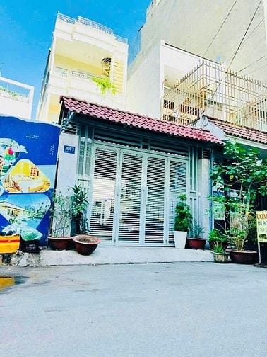 Bán nhà rẻ đẹp đúc 3 lầu (4,5x23) 364/3 Dương Quảng Hàm P5 Gò Vấp 