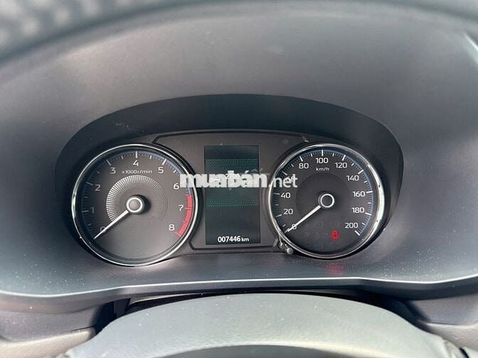 Mitsubishi Xpander 2024 Premium Bạc - Odo 7.500km