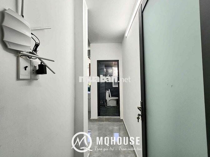 DUPLEX SÁT BÊN ĐH VĂN HIẾN - TRỐNG SẲN - LH ZALO - TOÀ NHÀ THANG MÁY