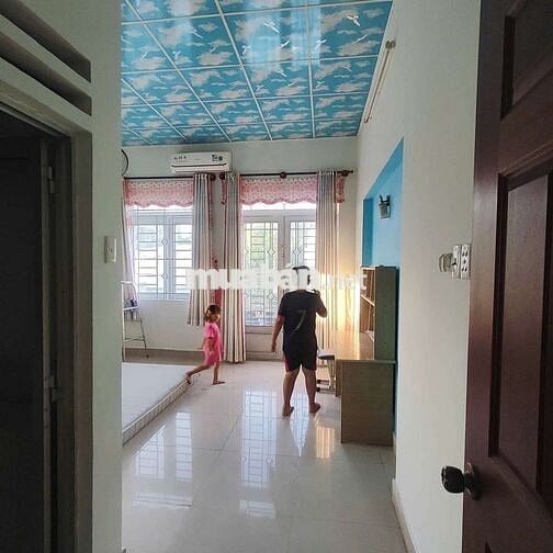 Nhà hẻm 8m nở hậu chính chủ bán