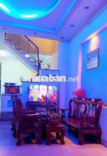 Nhà hẻm 8m nở hậu chính chủ bán