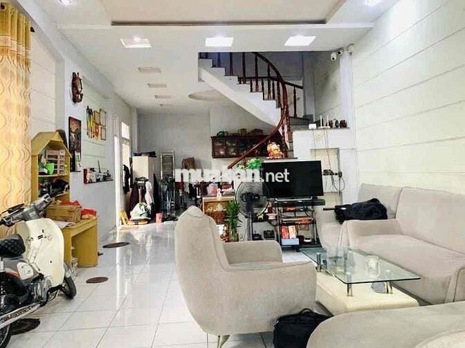 Mặt TIỀN Đường LỚN – Nhà MỚI 70M2 – Ở Ngay TRUNG TÂM Thủ ĐỨC