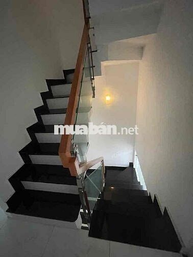 Nhà 4 Tầng-DTSD 96m2-Kế Ao Đôi,Mã Lò Sổ Hồng Riêng
