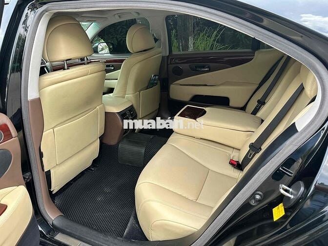 Lexus LS 20***0 km