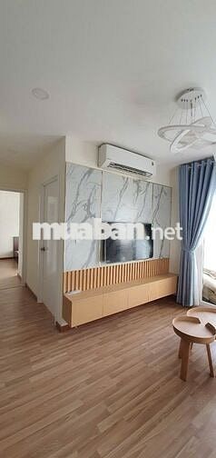 Căn hộ tầng 6 – 2 phòng ngủ – View công viên – Giá tốt