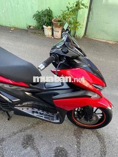 cần bán xe yamaha nvx 125 khóa smk xe đẹp giá tốt