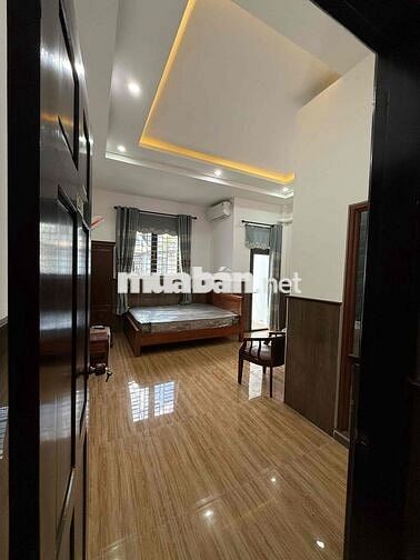 Căn hộ hai tầng 6 phòng ngủ Vũ Ngọc Phan giá 7,5 tỷ