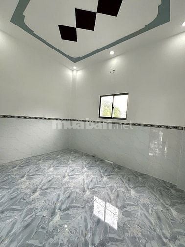 Nhà mới xây, ngay kcn Cầu Tràm 4x23 SHR có 3Pn 3Wc giá 1 tỷ 750.