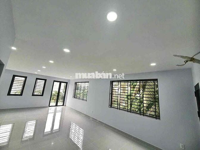 Cho thuê nhà/Vp khu bến đò,đs 36,p.Linh Đông 320m2 ngang 7m 19,9 tr