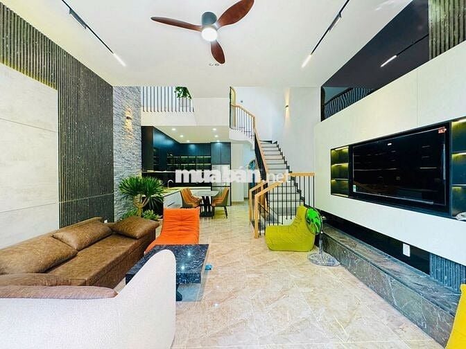 🔴🆘 Nhà Đẹp Hòa Minh 🆘 3 tầng hiện đại MT đường Chơn Tâm 9