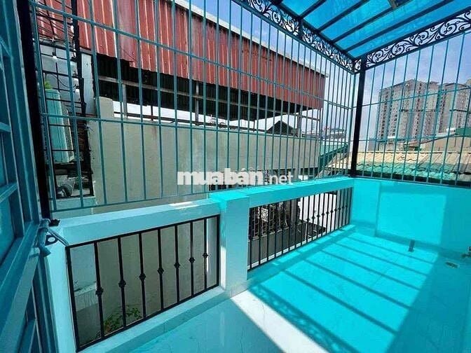BÁN NHÀ KHƯƠNG TRUNG MỚI ĐẸP GẦN Ô TÔ GẦN ĐẦM HỒNG DT: 30m2, 5Tầng.
